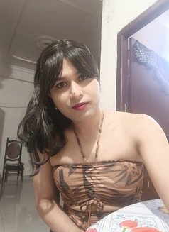 Amy - Transsexual escort in Hyderabad Photo 7 of 8