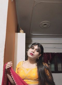 Amy - Transsexual escort in Hyderabad Photo 12 of 24