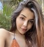 Amy Jakson - Transsexual escort in Bangalore Photo 6 of 27
