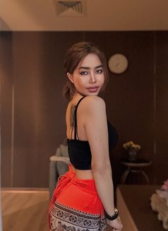 Amy - puta in Abu Dhabi Photo 3 of 5