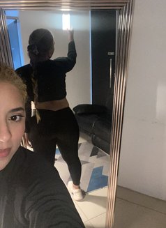 Amy Latina 🇨🇴 - Masajista in Dubai Photo 9 of 10