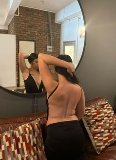 Amy - masseuse in Cape Town Photo 1 of 5