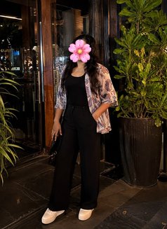 Amy - escort in Colombo Photo 1 of 3