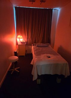 Amy - masseuse in Canberra Photo 6 of 8