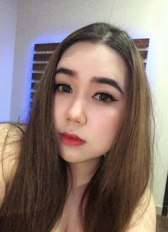 Amy - escort in Al Manama Photo 1 of 8