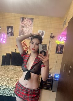 Deep throat Amy Mistress - escort in Dubai Photo 12 of 17