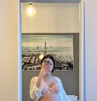 Emily - Transsexual escort in Dubai