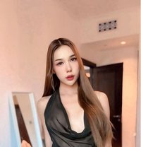 Emily - Transsexual escort in Dubai
