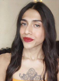 Amyra Shemale Available With Dick - Acompañantes transexual in New Delhi Photo 9 of 10