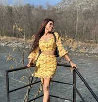 Amyra Shemale video call fun - Transsexual escort in Mumbai Photo 17 of 18