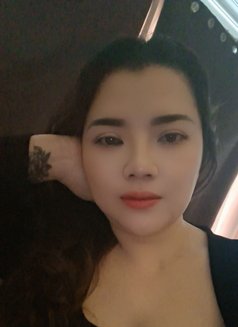 An Na - escort in Al Manama Photo 1 of 2