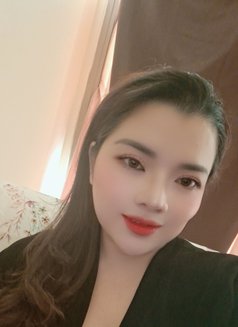 An Na - escort in Al Manama Photo 2 of 2