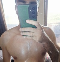 An0 - Acompañantes masculino in Beirut