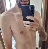 An0 - Acompañantes masculino in Beirut