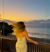 Ana - escort in Toronto