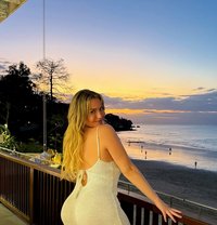 Ana - escort in Toronto