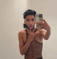 Ana Deifrent - Male adult performer in Riyadh Photo 4 of 5
