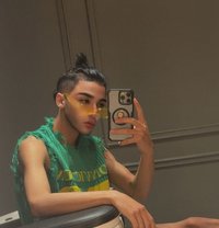 Ana Deifrent - masseur in Riyadh