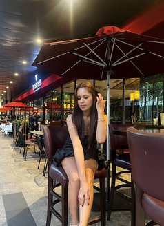 Ana - Acompañantes transexual in Manila Photo 2 of 4