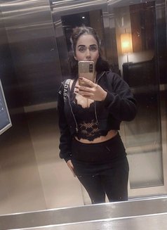 Ana - escort in Beirut Photo 5 of 5