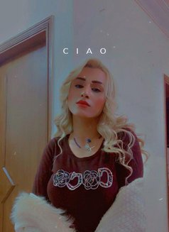 Ana - escort in Beirut Photo 4 of 4