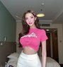Ana - puta in Singapore Photo 1 of 3
