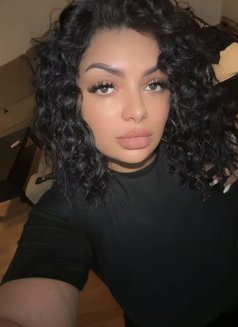 Ana - escort in Dubai Photo 19 of 22