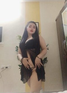 Ana Tran Sexy - puta in Pune Photo 9 of 9