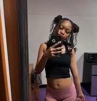 Anabel - escort in Dammam Photo 13 of 15
