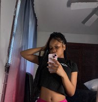 Anabel - escort in Riyadh Photo 7 of 11