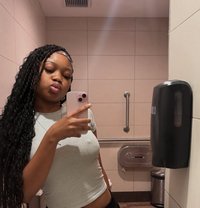 Anabel - escort in Riyadh Photo 6 of 8