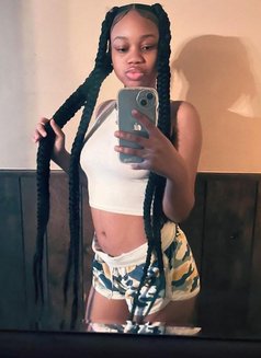 Anabel - puta in Dammam Photo 11 of 11