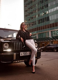 Alina - escort in Dubai Photo 10 of 21