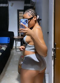 Anabel - escort in Riyadh Photo 3 of 9