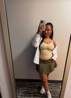 Anabel - escort in Riyadh Photo 18 of 21
