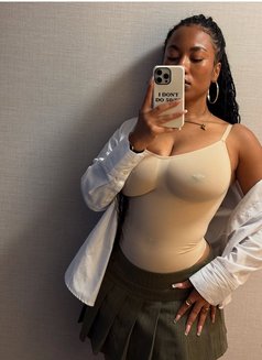 Anabel - escort in Riyadh Photo 19 of 21
