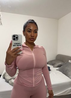 Anabel - escort in Riyadh Photo 20 of 21