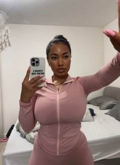 Anabel - escort in Riyadh Photo 21 of 21
