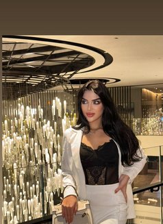 Anabel - puta in Riyadh Photo 5 of 9