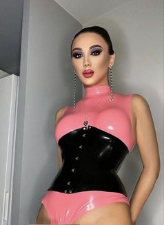 Anabella All inclusive (18inch) - Transsexual escort in Khobar Photo 14 of 16