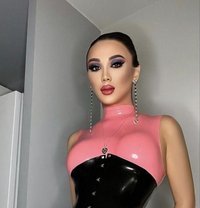 Anabella All inclusive (18inch) - Acompañantes transexual in Al Manama Photo 14 of 16