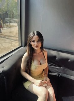 Anabia - puta in Jakarta Photo 2 of 3