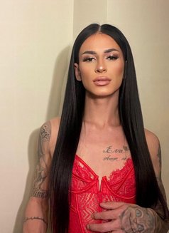 Anaconda Brazilian Maya - Transsexual escort in Dubai Photo 1 of 27