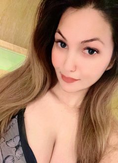 Anahika - escort in Singapore Photo 3 of 8