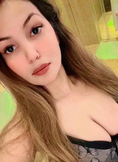 Anahika - escort in Singapore Photo 5 of 8