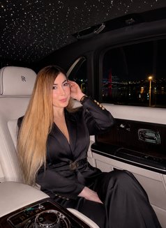 Anahita - escort in Muscat Photo 7 of 9