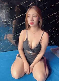 Anal Bangkok Escort / Elle - puta in Bangkok Photo 10 of 12