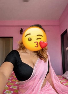 CAM<>ANAL QUEEN BIG BOOBS BHABI - puta in New Delhi Photo 7 of 13
