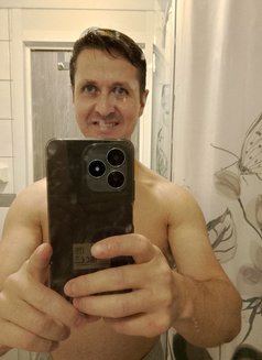 Anal Giver Bi for Free (for W + M) - Male escort in Stockholm Photo 1 of 10