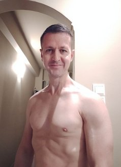 Anal Giver Bi Mann - Male escort in Amsterdam Photo 2 of 5